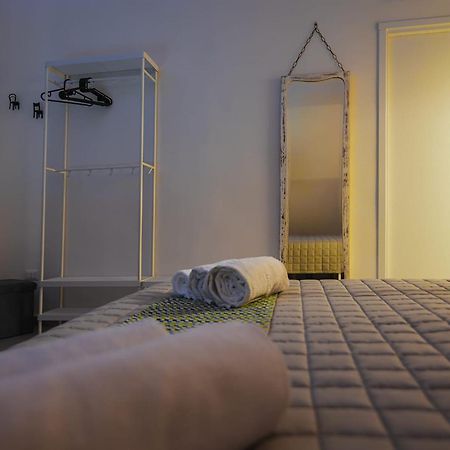 Essenza Suite Siracusa Con Jacuzzi Privata Syrakus Exterior foto