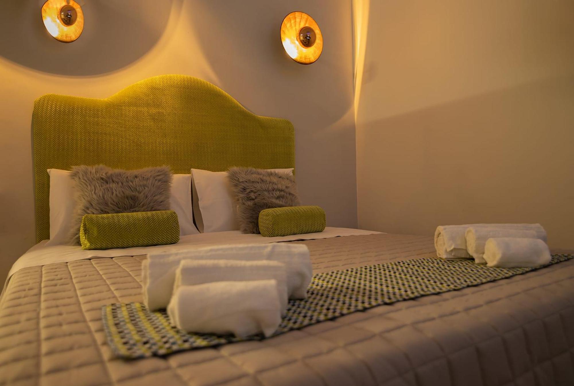 Essenza Suite Siracusa Con Jacuzzi Privata Syrakus Exterior foto